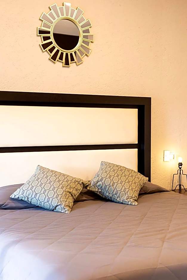 304 Balcony apt Walk to Zocalo AC Rooftop