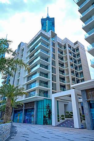 Charthouse Residences