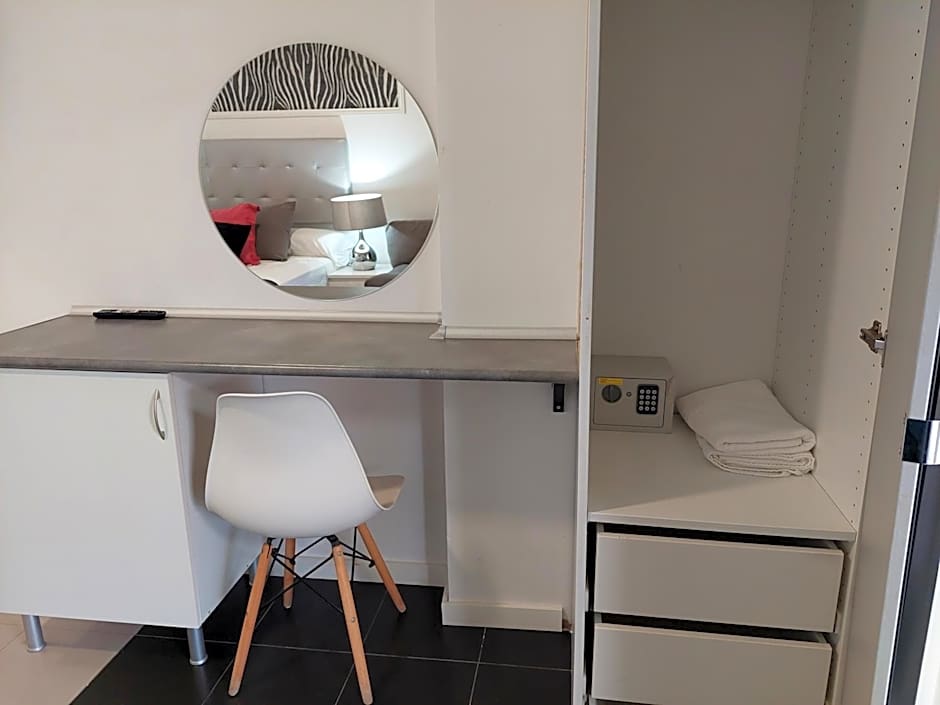 Apartamentos Rous - Solo adultos