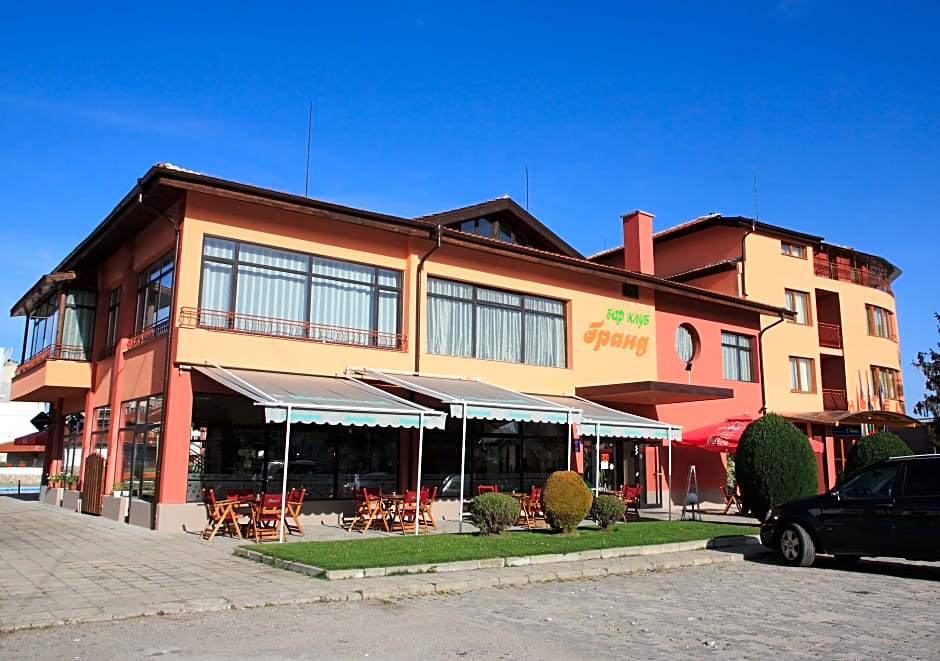 GRAND HOTEL SAMOKOV