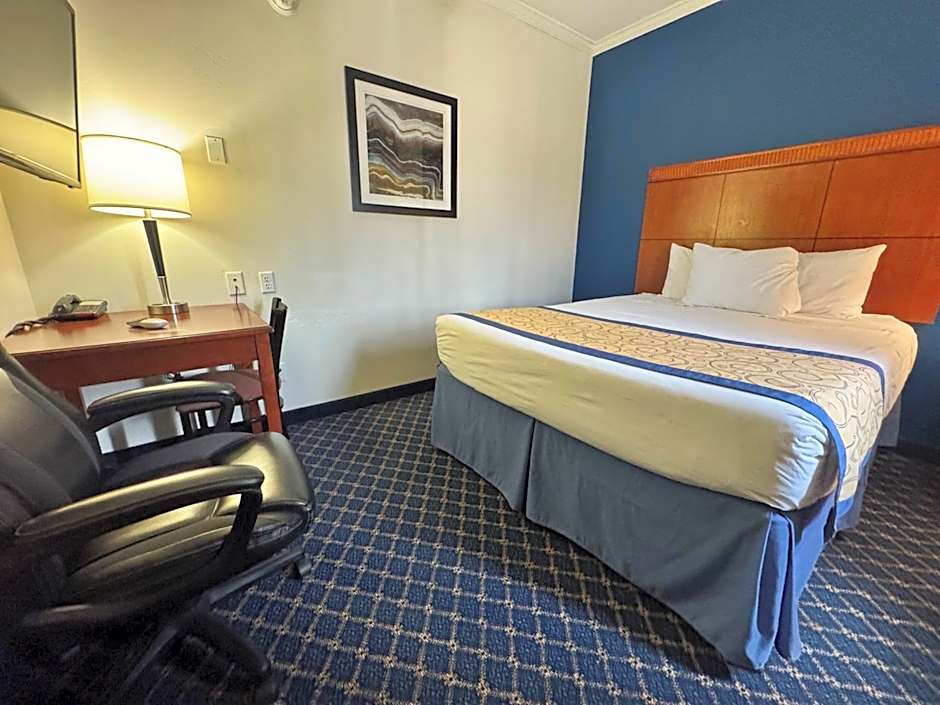 Baymont by Wyndham McComb