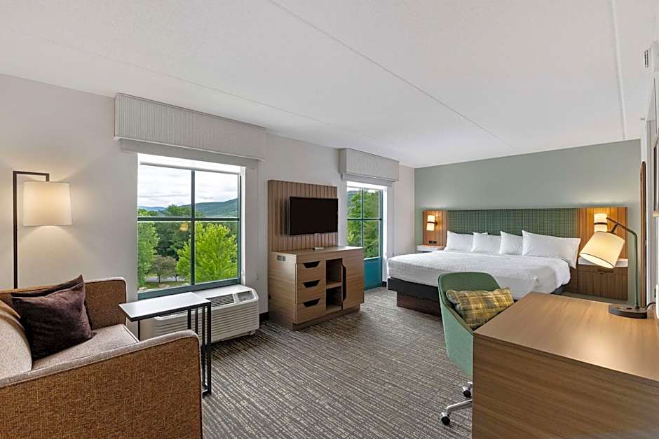 Hampton Inn By Hilton & Suites Lake George, NY