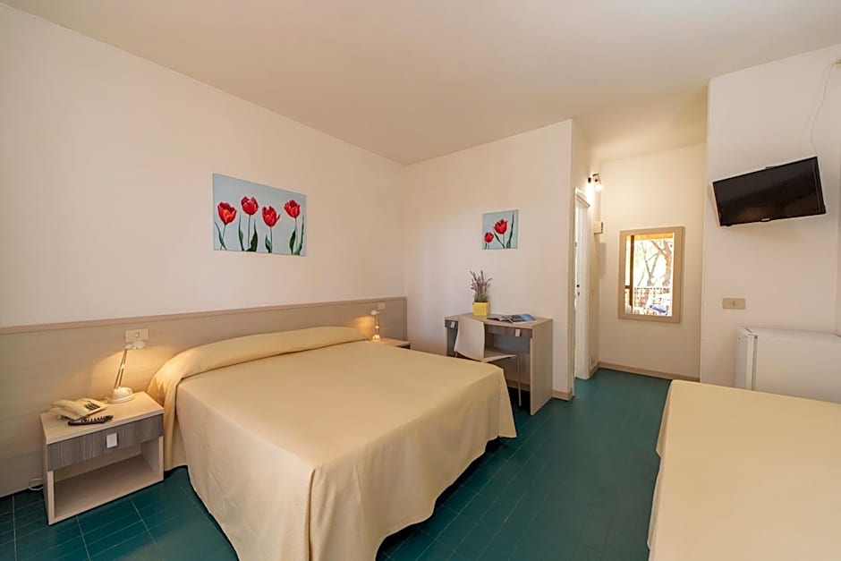 Hotel Marina 2