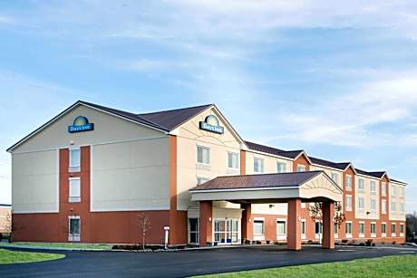 Days Inn by Wyndham Watertown Fort Drum