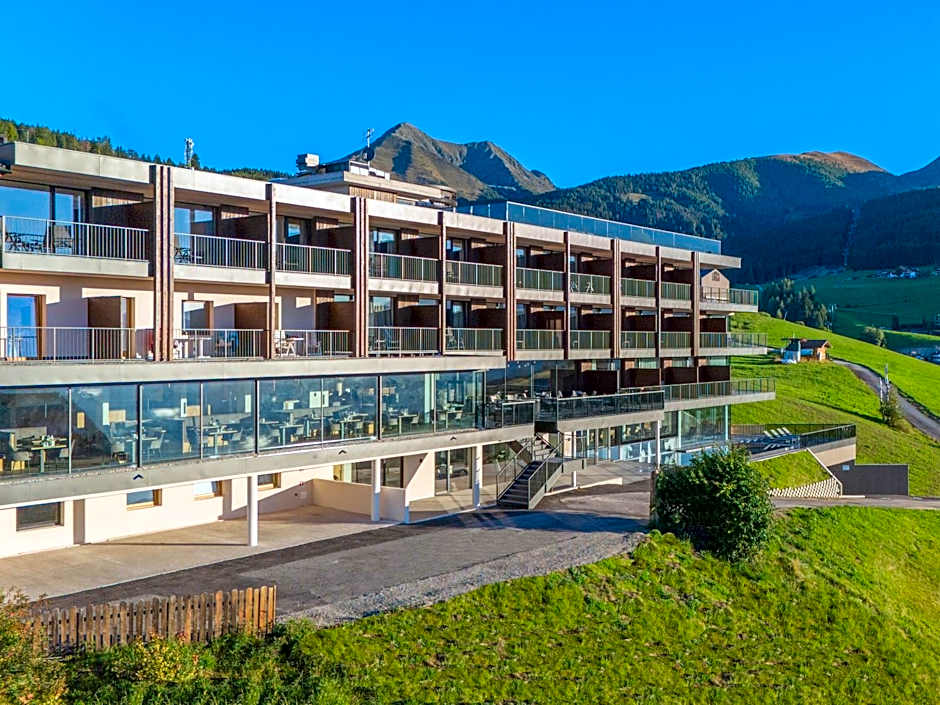 Hotel Purvita - Ski In Ski Out - Infinity Pool