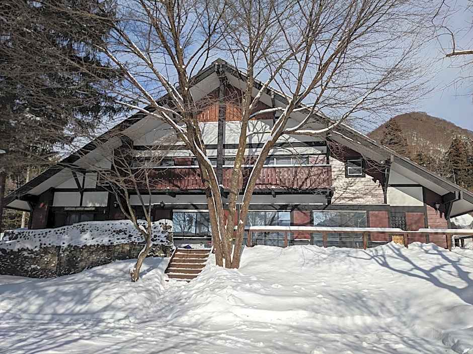 Tanigawa Valley Lodge & Coffee Roastery