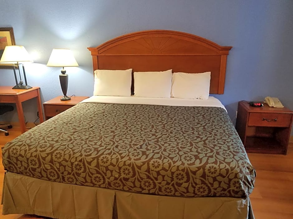 Days Inn by Wyndham Oklahoma City NW Expressway