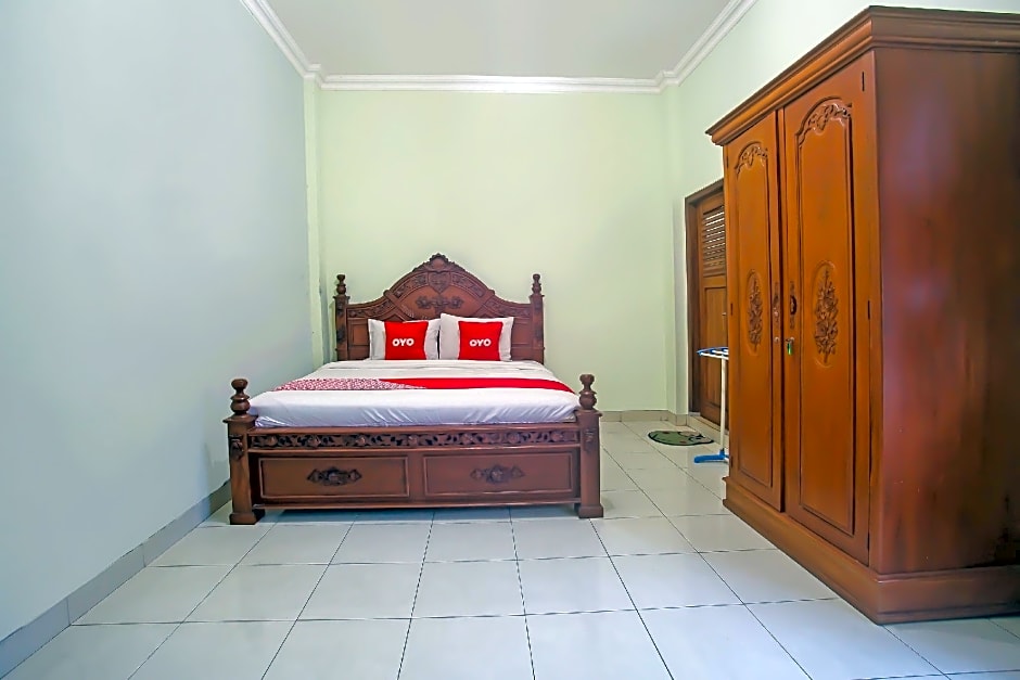 OYO 1804 Guest House Oema'h Opa