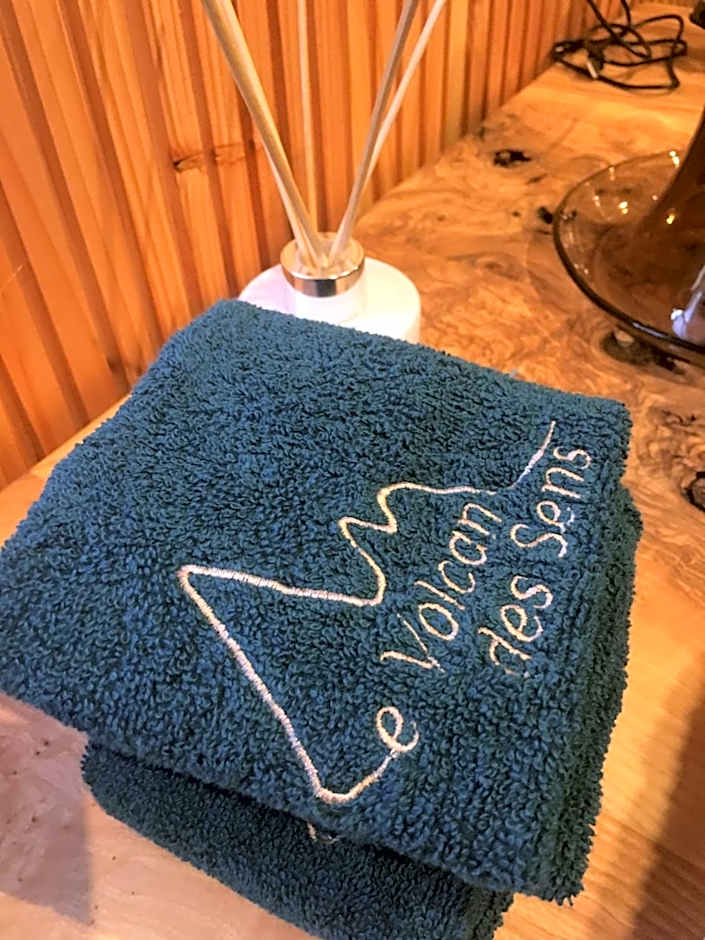 Le Volcan des Sens, chambres d'hotes de luxe et SPA privatif