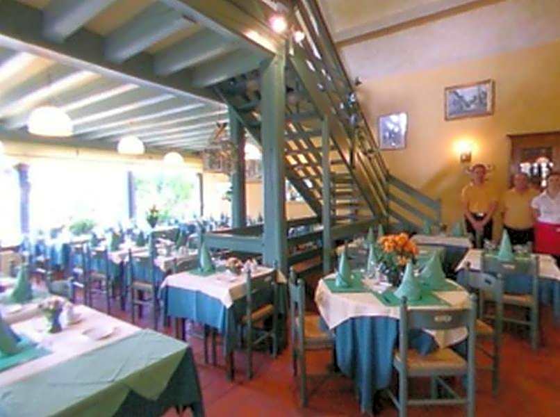 Logis Hôtel Le Pan De Bois