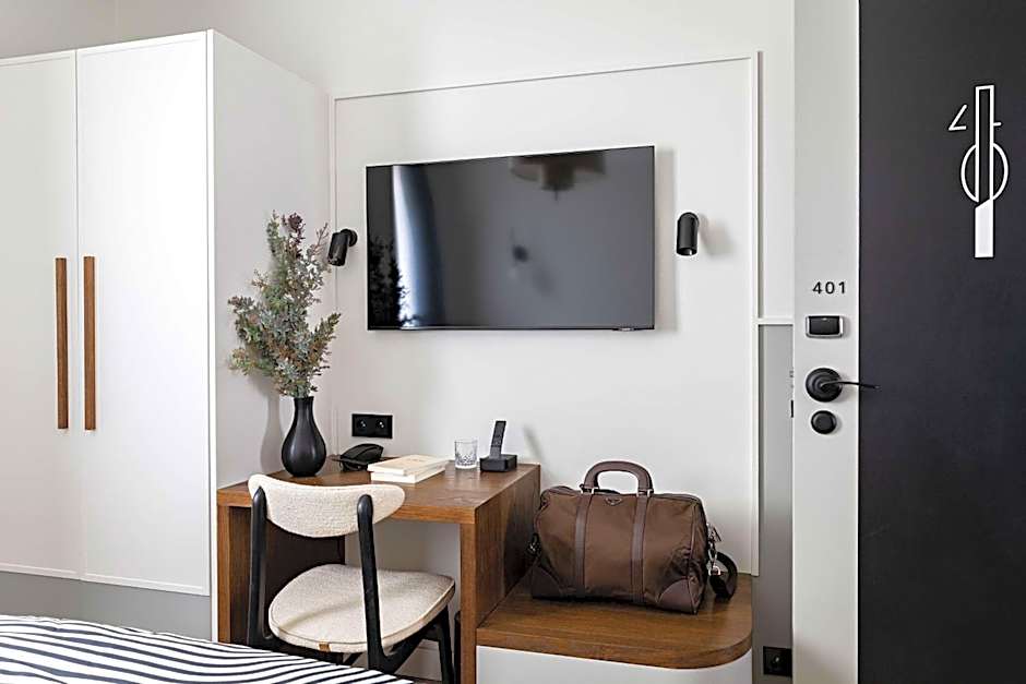 Best Western Premier The Blake Paris Gare Saint Lazare