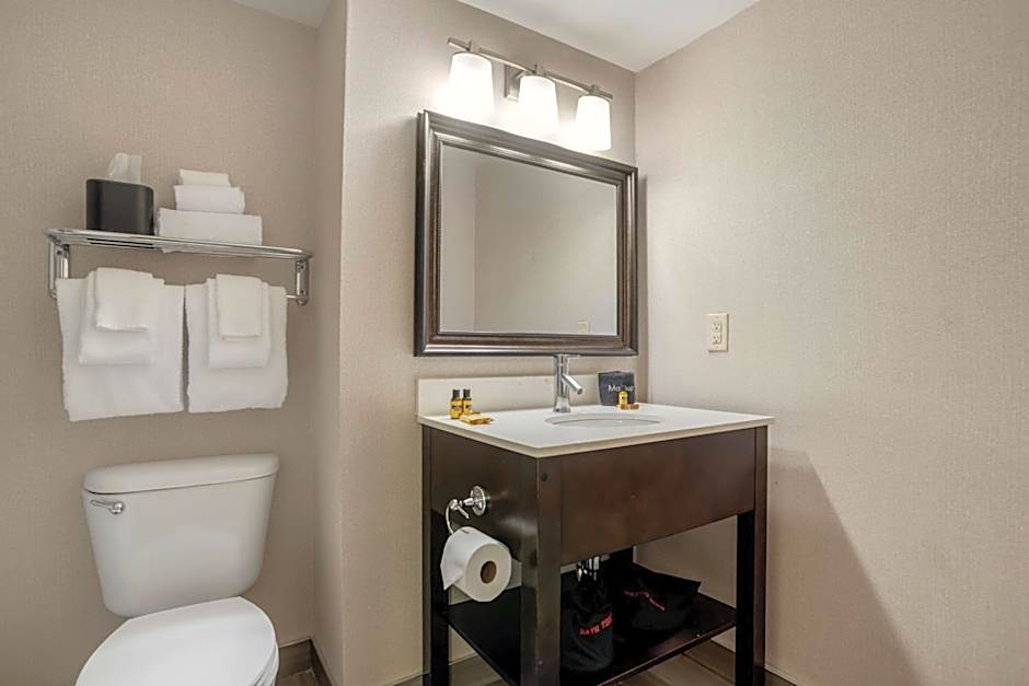 Best Western Plus St. Christopher Hotel