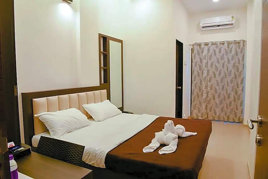 Malvan's Aishwarya Hotel