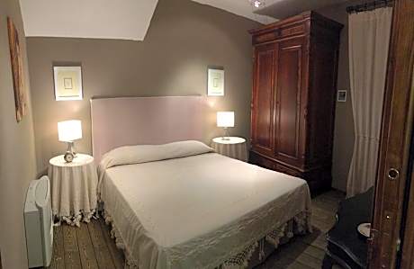 Queen Room with Balcony