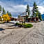 Moose and Maple Lodge