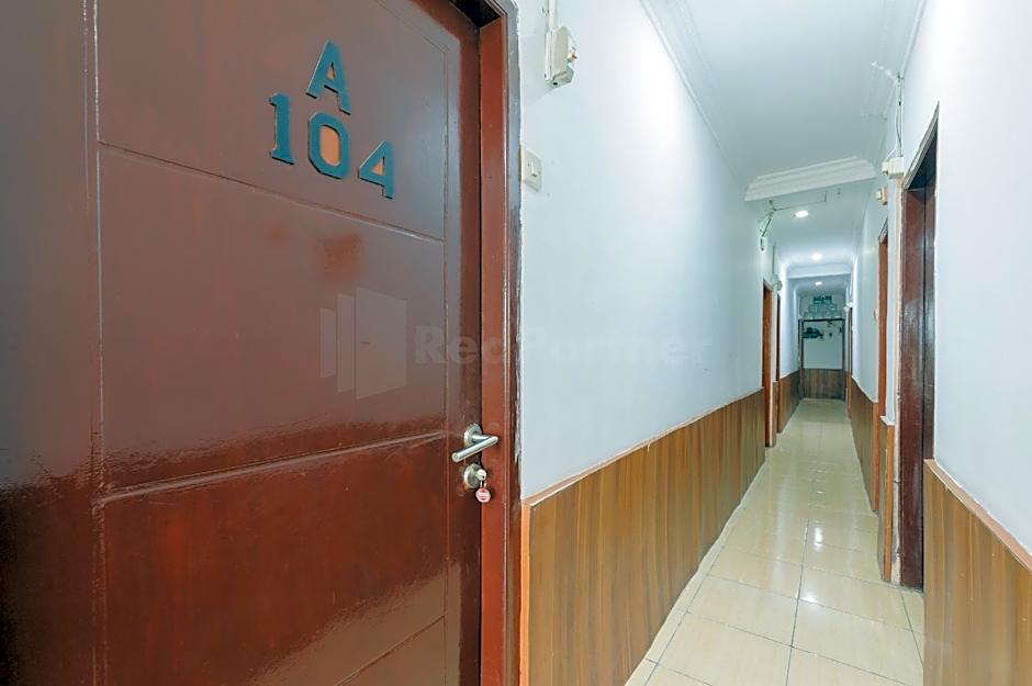 My home2 Mall Ciputra Cibubur RedPartner