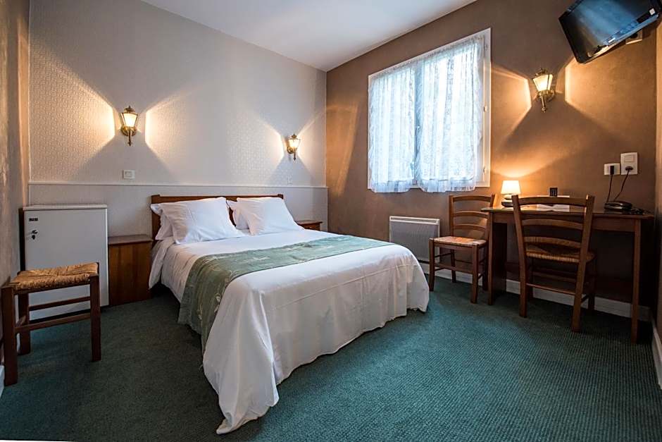 Les Ambassadeurs Logis Hotels et Restaurant