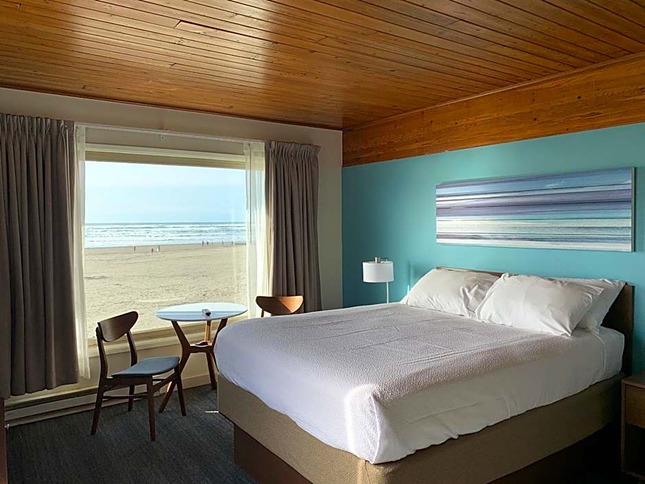 The Ocean Front at Seaside