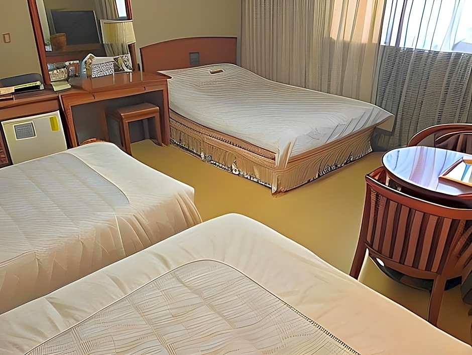Central Hotel
