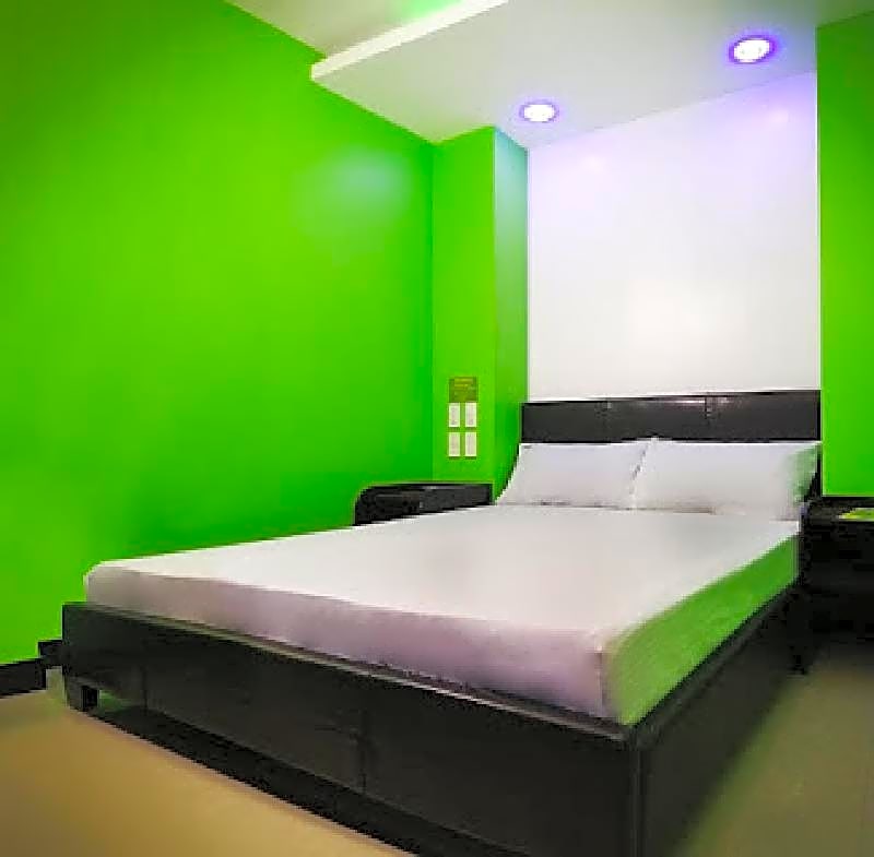 RedDoorz @ Ranchotel Bayanan Alabang