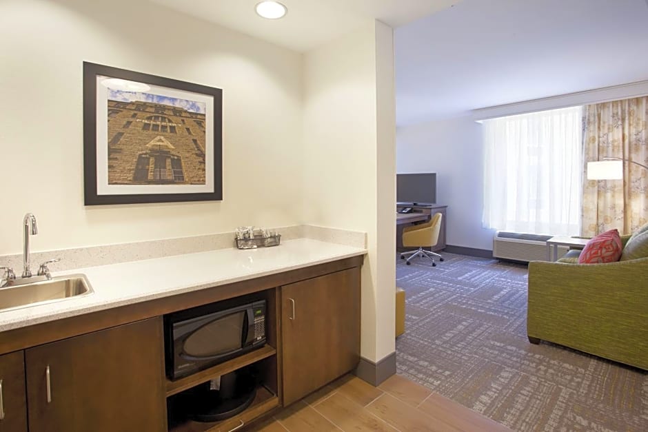 Hampton Inn & Suites - Minneapolis/Downtown