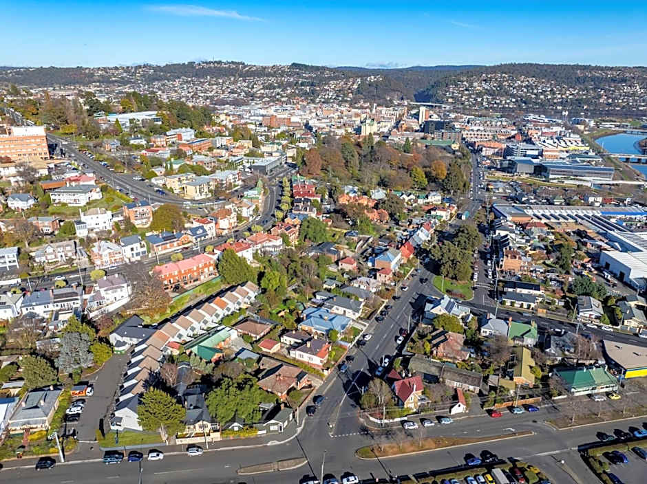 Elphin Motel & Serviced Apartments