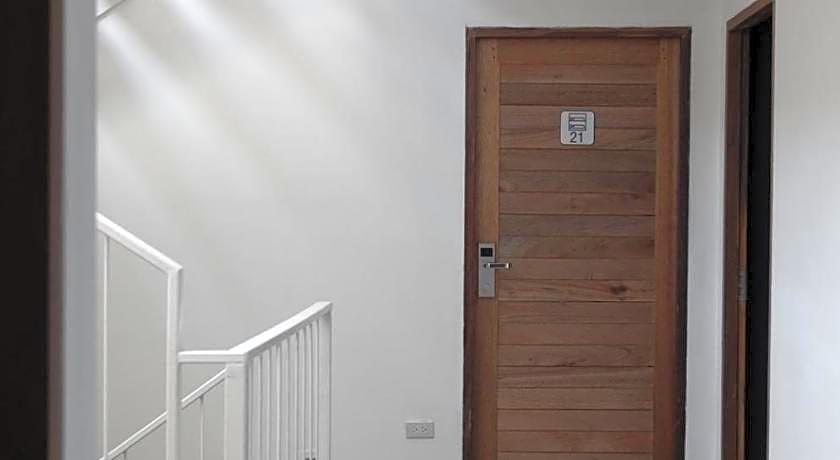 Borbaboom Phuket Poshtel & Hostel