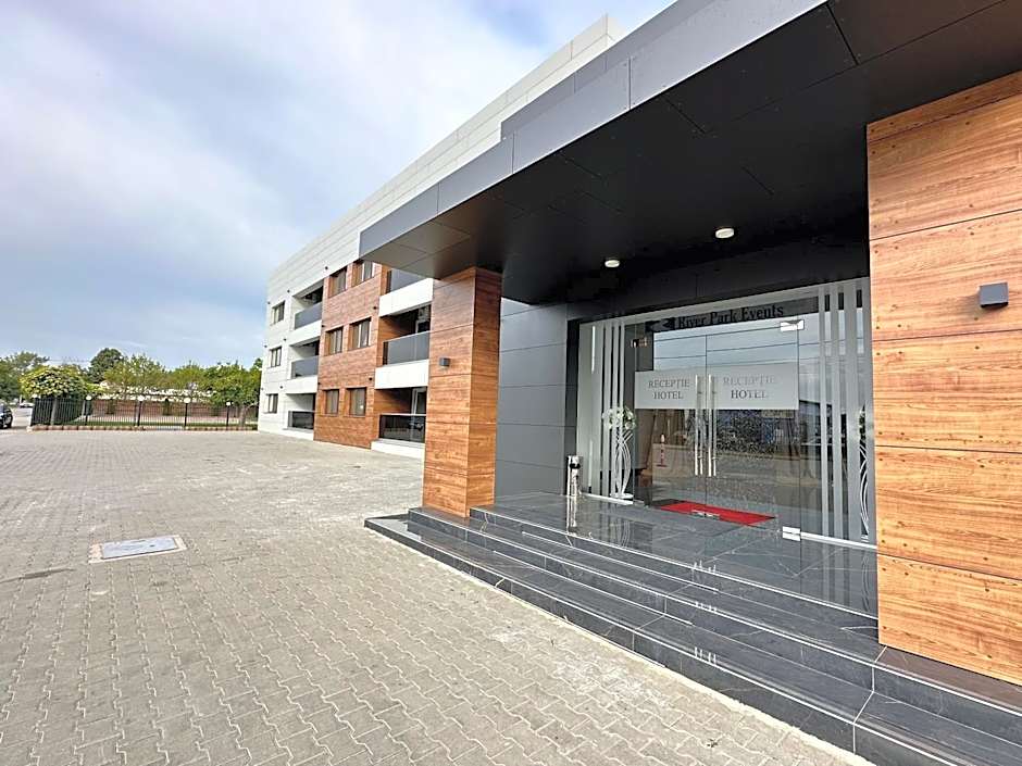 River Park Hotel