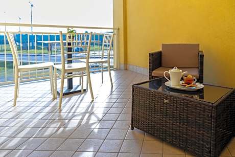 Classic Triple Room with Balcony