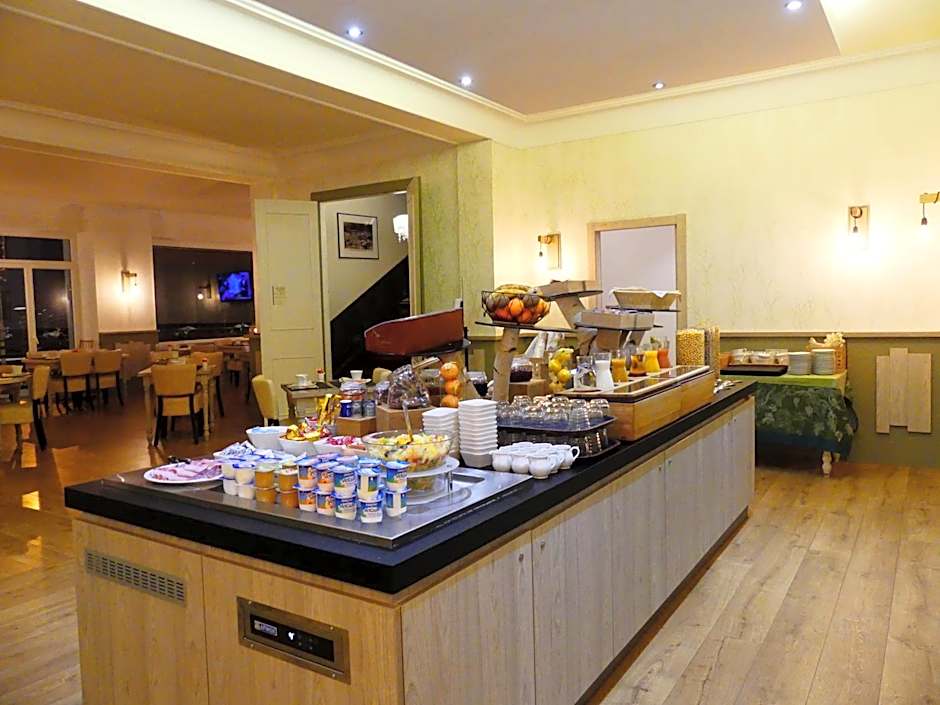 Logis Hotel Des Bains