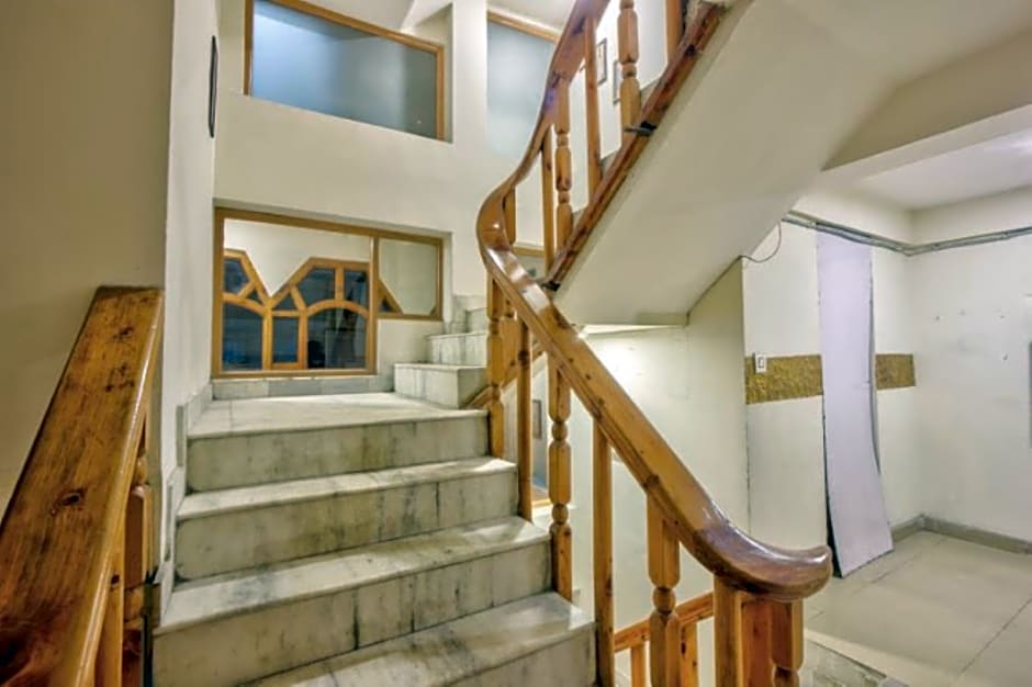 Goroomgo i Bex Manali