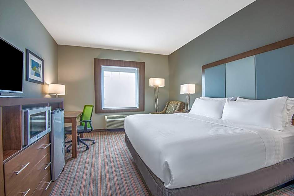 Holiday Inn Express & Suites Stillwater - University Area By IHG