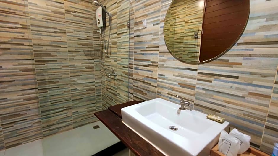 Water Park Hotel Kanchanaburi