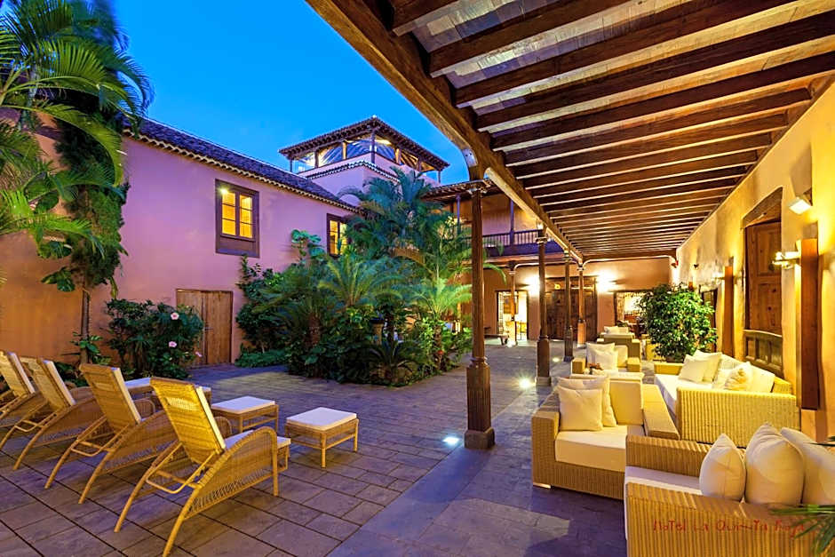 Hotel LIVVO La Quinta Roja