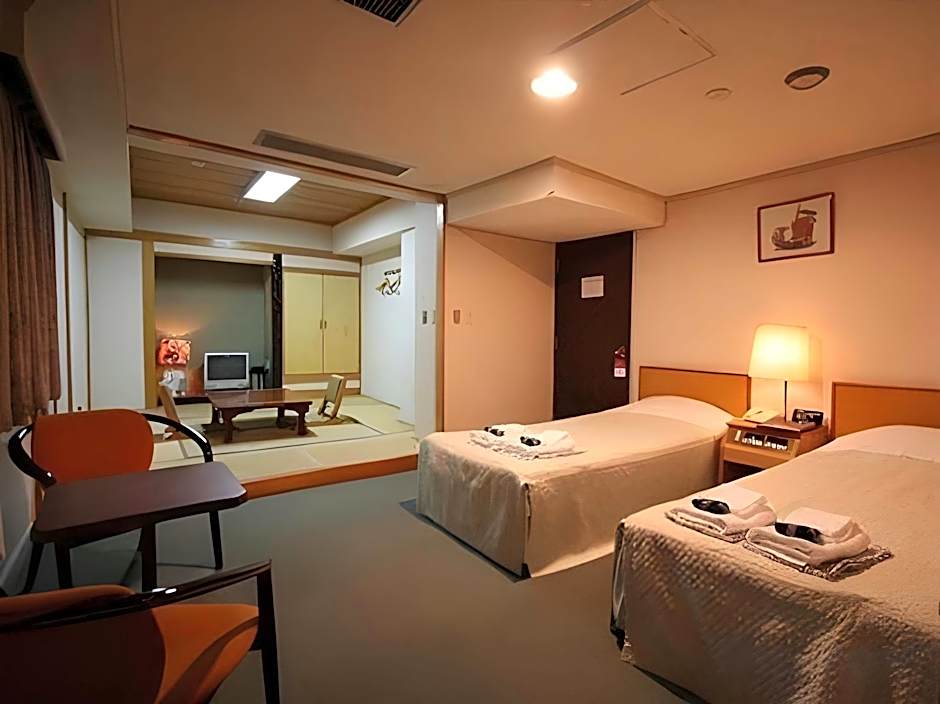 Okinawa Sunplaza Hotel