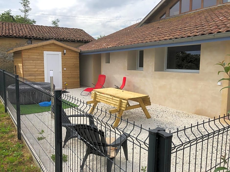 La petite ferme de Pouillon - Parc animalier - aire de loisirs