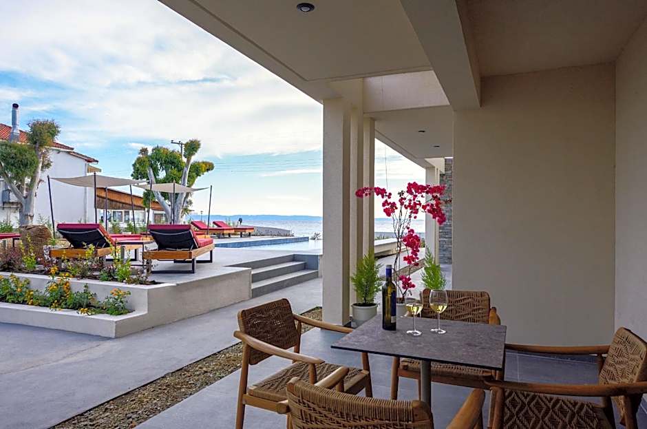 Amyntas Seafront Hotel