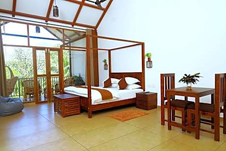 Deluxe Premium King Room with Balcony