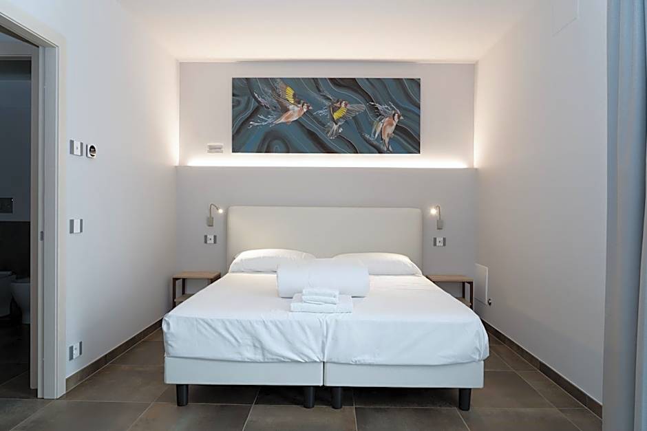 Foto 1 dari 9 — 1 Double Bed or 2 Beds