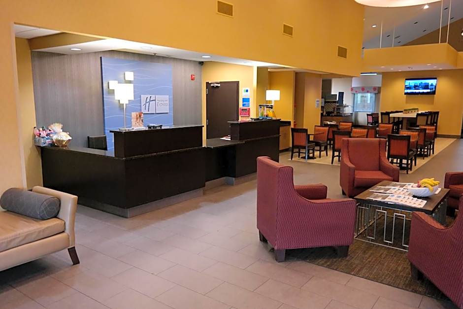 Holiday Inn Express Fredericksburg - Southpoint By IHG