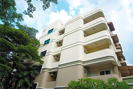 Baan Boonanan Apartment