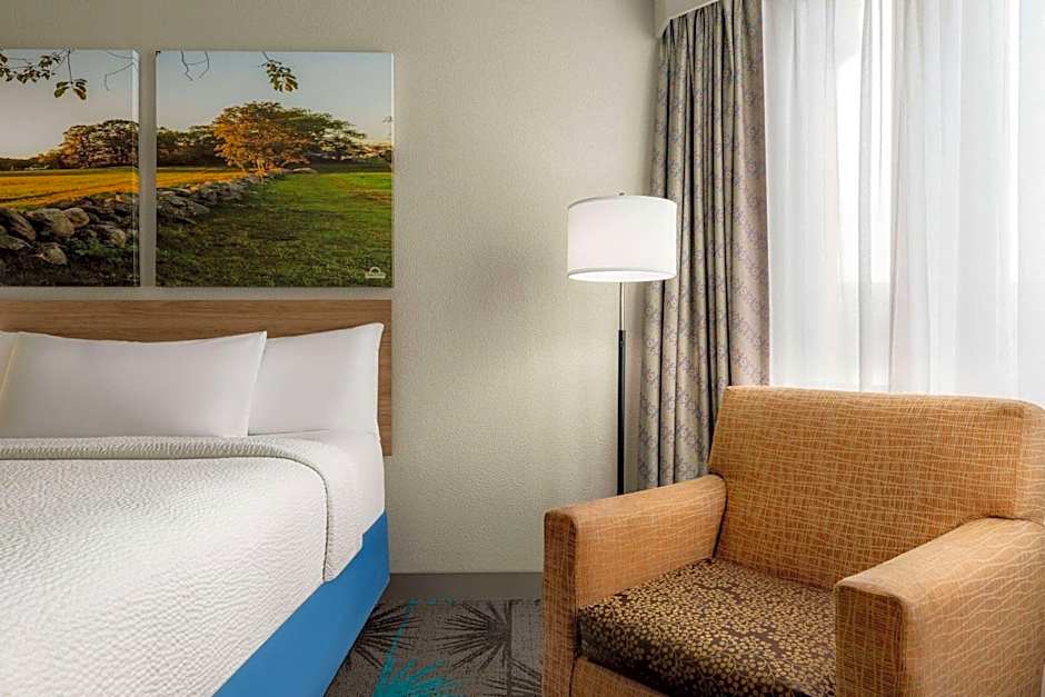 Days Hotel by Wyndham Allentown Airport / Lehigh Valley
