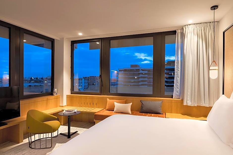 FirstName Bordeaux by Hyatt