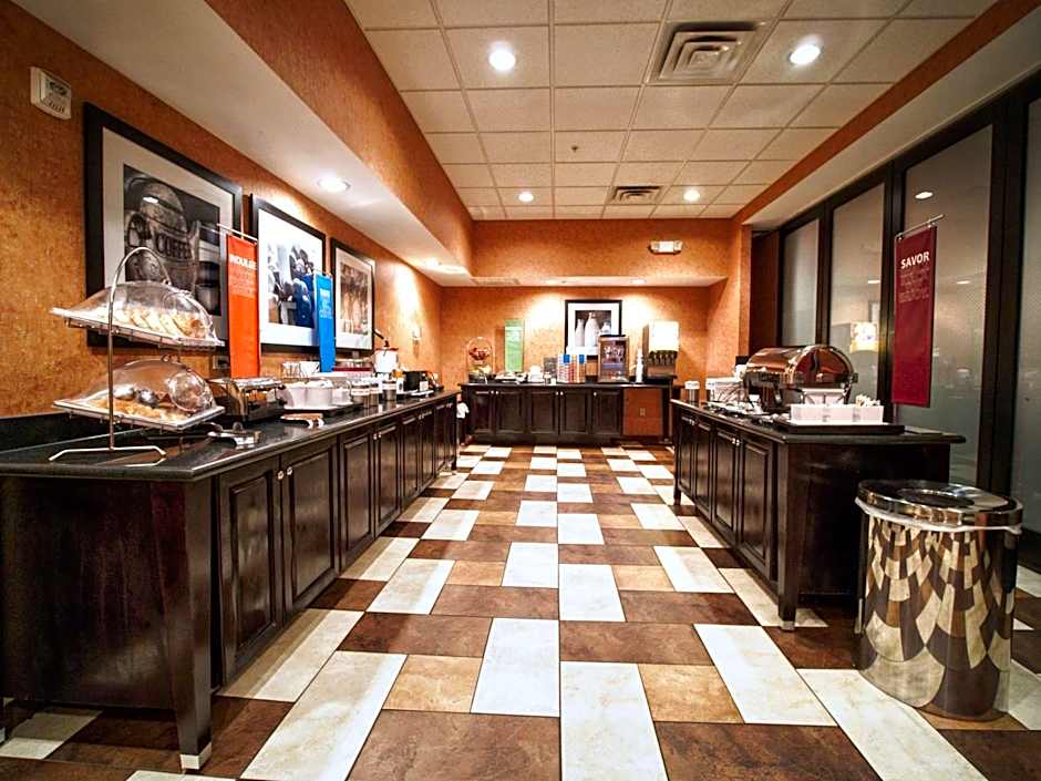Hampton Inn & Suites Elk City