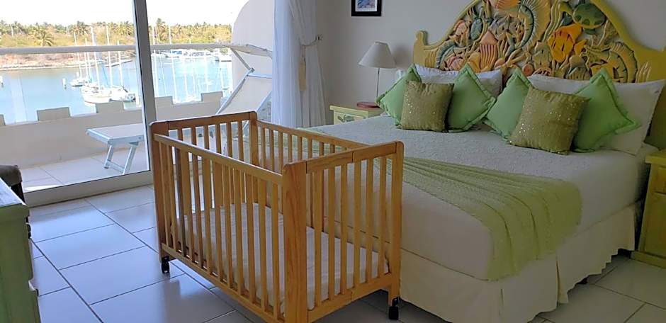 Marina Banderas Suites Hotel Boutique