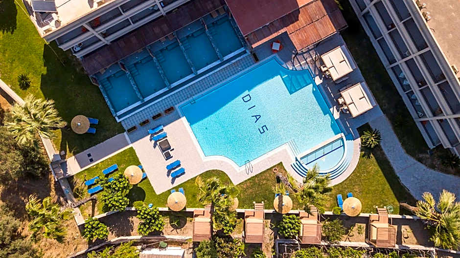 Dias Studios & Suites