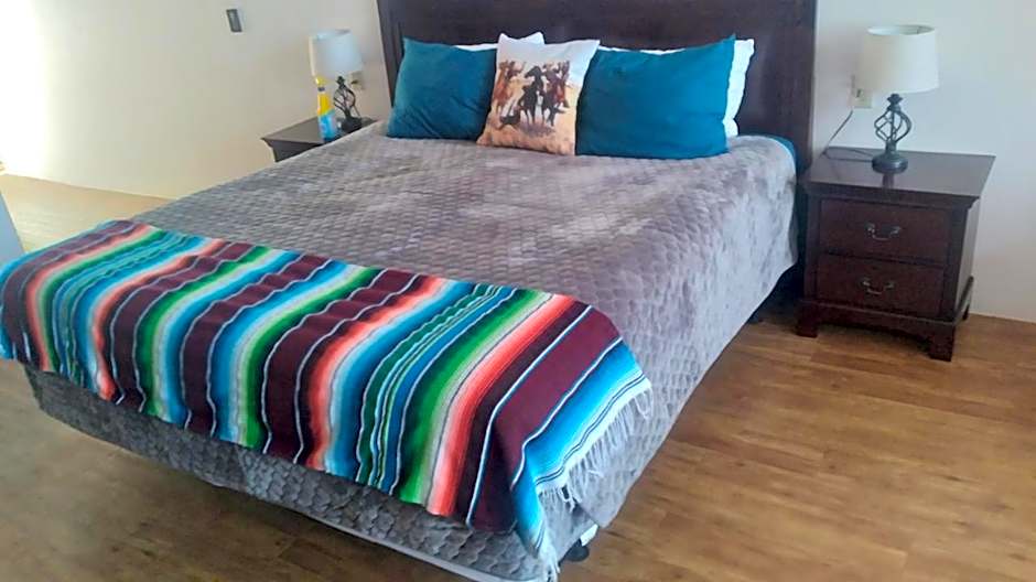 Katie's Cozy Suites