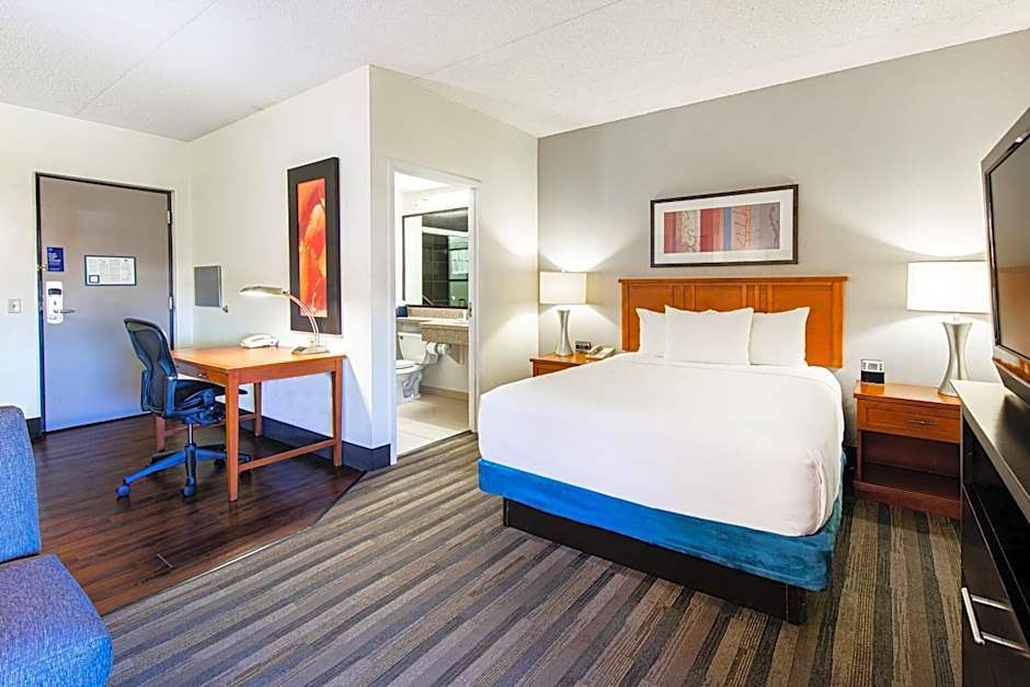 Photo 1 of 16 of Studio 1 Queen Bed Suite