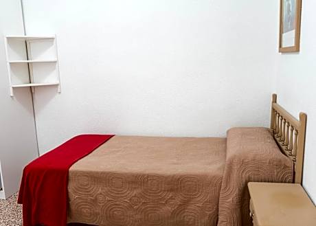 Standard Single Room with Shared Bathroom