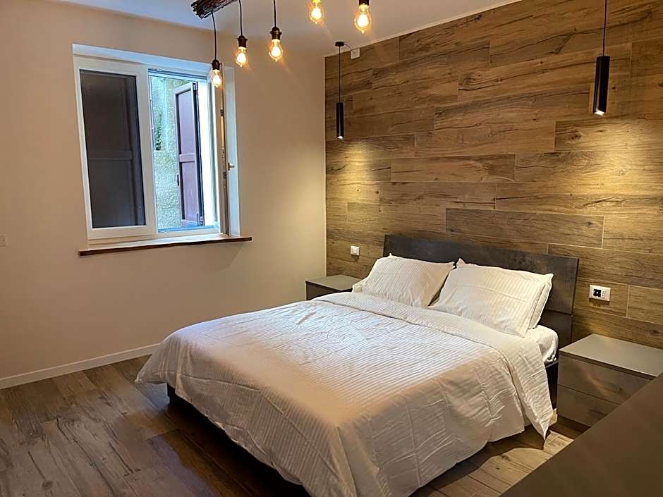 SnowLake Suite & Apartment